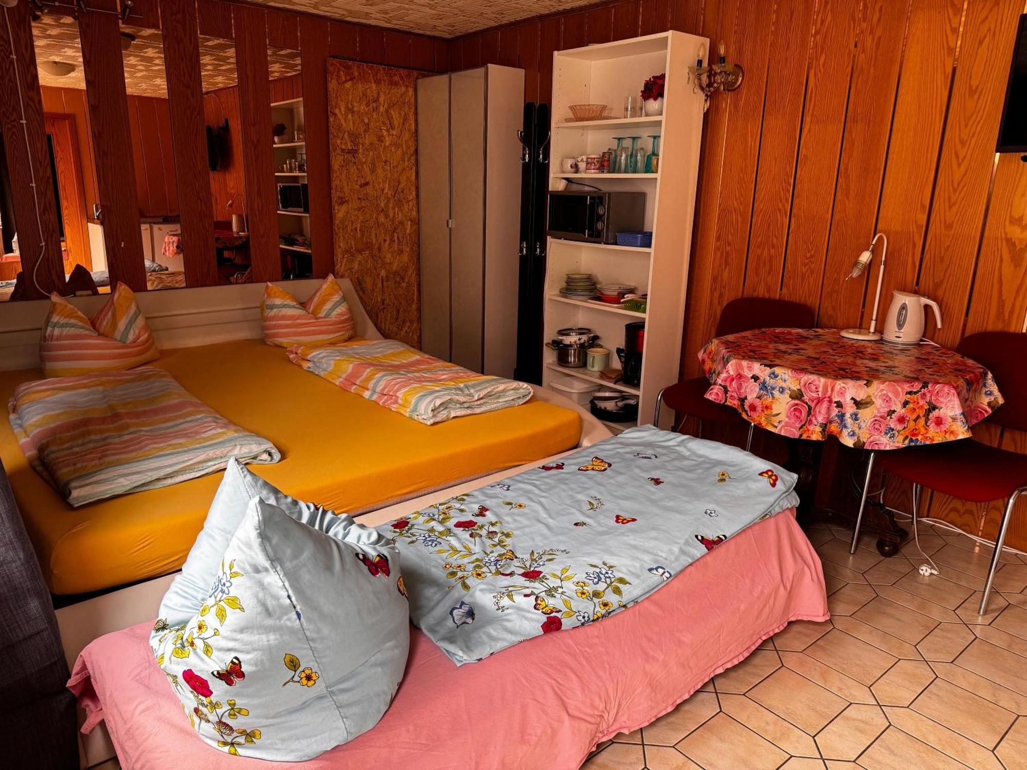 Cozy Unterkunft Im Spreewald Nahe Tropical Islands Golßen Exterior foto